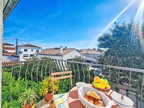 Terrace - Les Roses by Interhome (Canet-Plage)