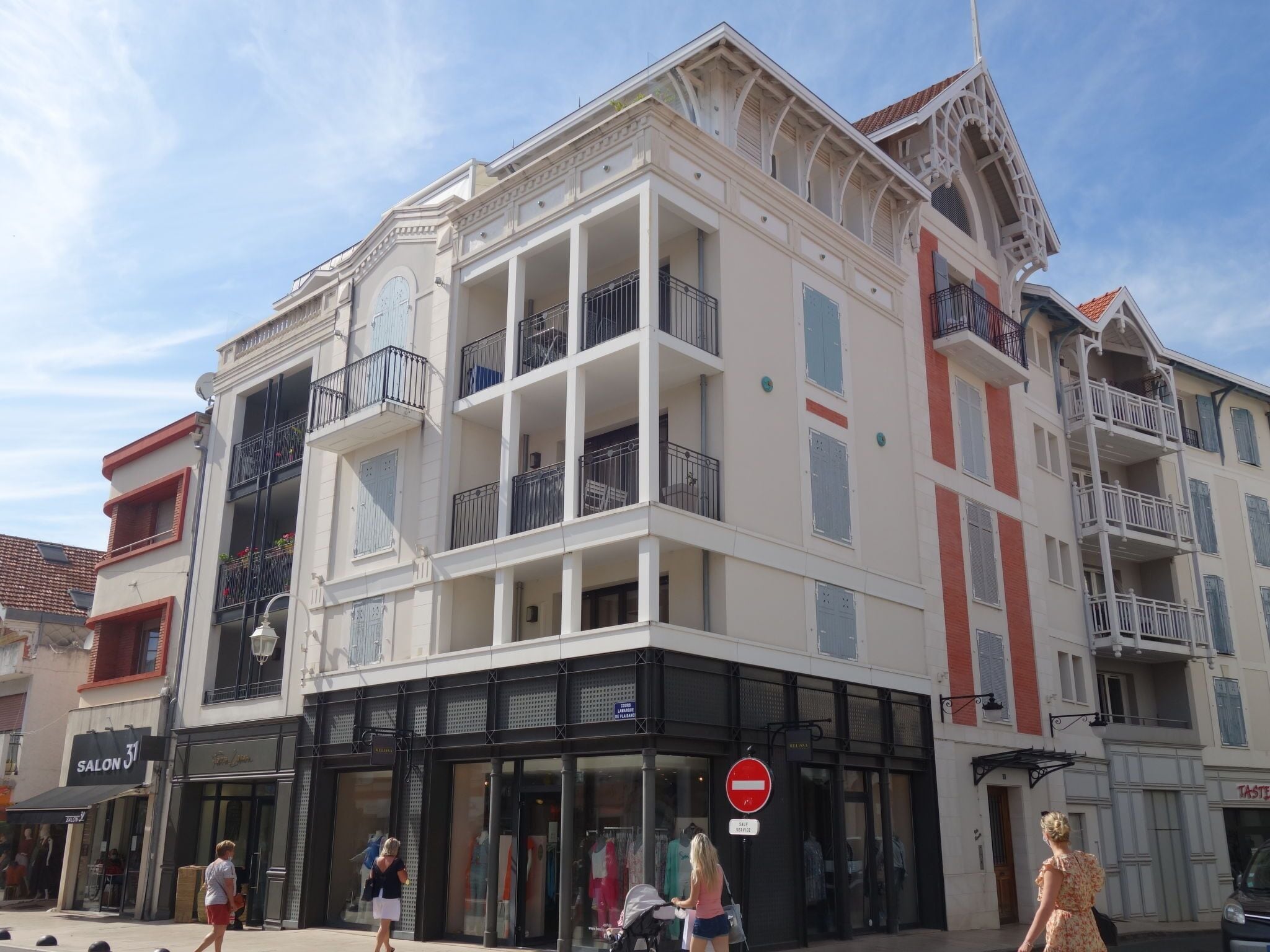 Extérieur