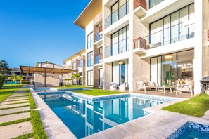 Pool - Stylish 2BD 2 Bath 1st Floor Apartment with Private Pool & Golf Views in Cocotal. (Punta Cana)