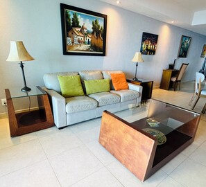Living area - Puerto Vallarta - Grand Venetian 9th Floor 1 Bedroom Beach Front & Water View (Puerto Vallarta)