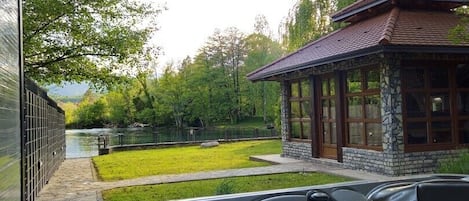 Baignoire à remous extérieure