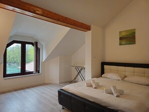 3 bedrooms, WiFi, bed sheets
