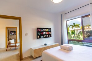 Room - First floor facing the pool and gym (Punta Cana)