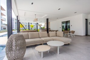 Interior - 1BR, artificial beach, pools, gym, location (Punta Cana)