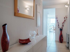 Interior detail - Quiet Elegance Near the City Center Agde (Agde)