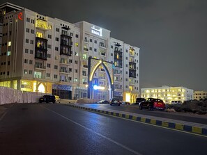 Exterior - Copper Living (Muscat)