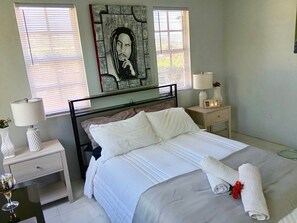 7 bedrooms, iron/ironing board, WiFi, bed sheets - Eaton Hall - 7 Bedroom Villa,Rodney Bay 5 minutes to Marina and close to beach. (Rodney Bay)