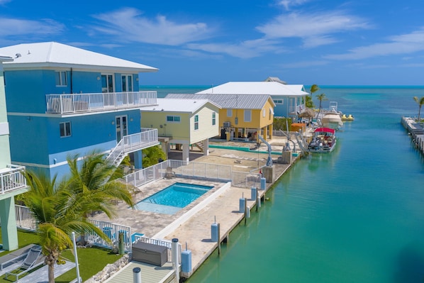 Exterior - Ocean Views, Pool, 45’ Dock, Kayaks & 3 Suites (Marathon)