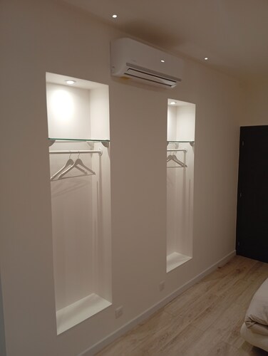 Cosy, designer cocoon, city center + quiet location.