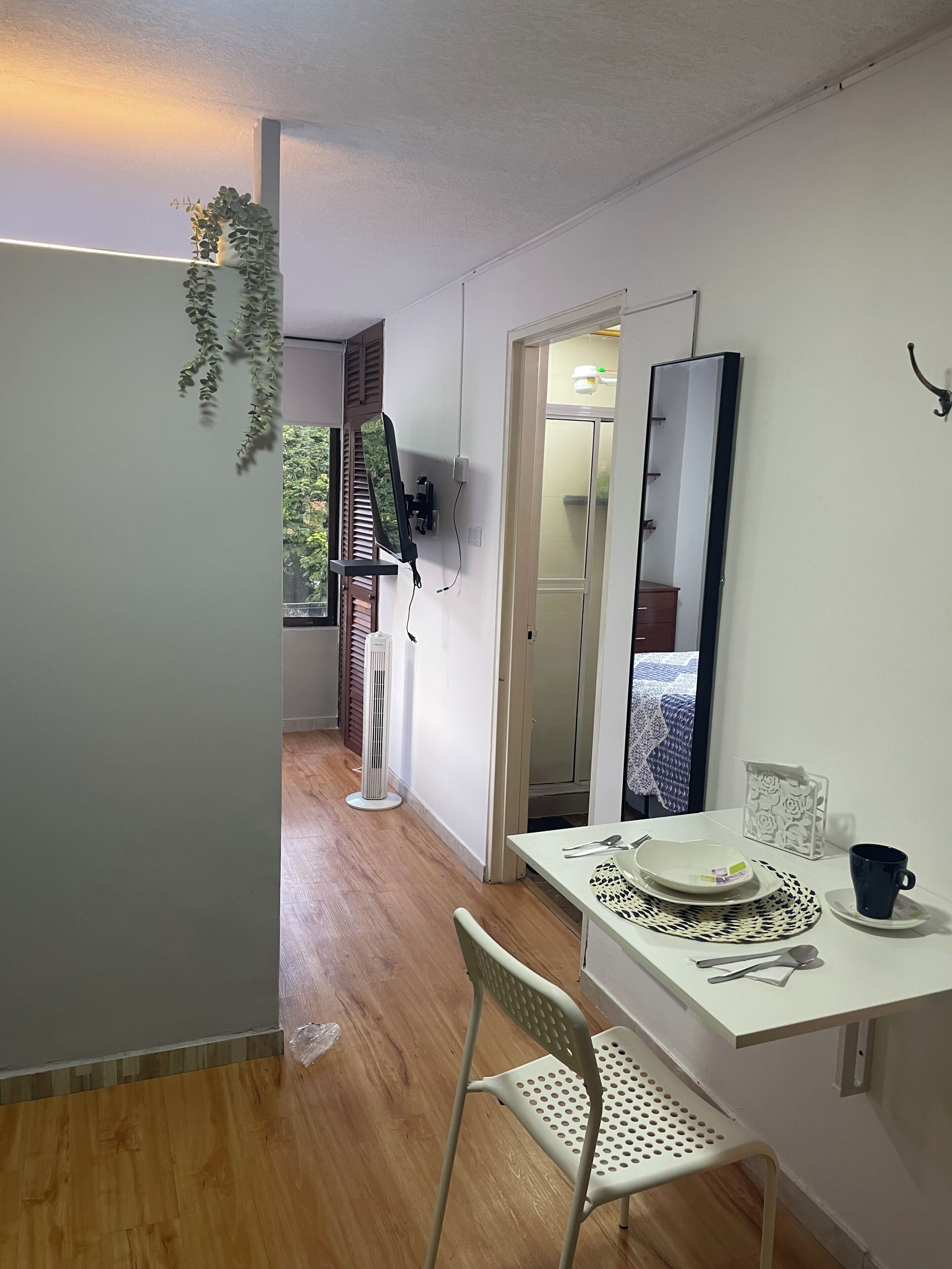 1 bedroom, iron/ironing board, internet, bed sheets