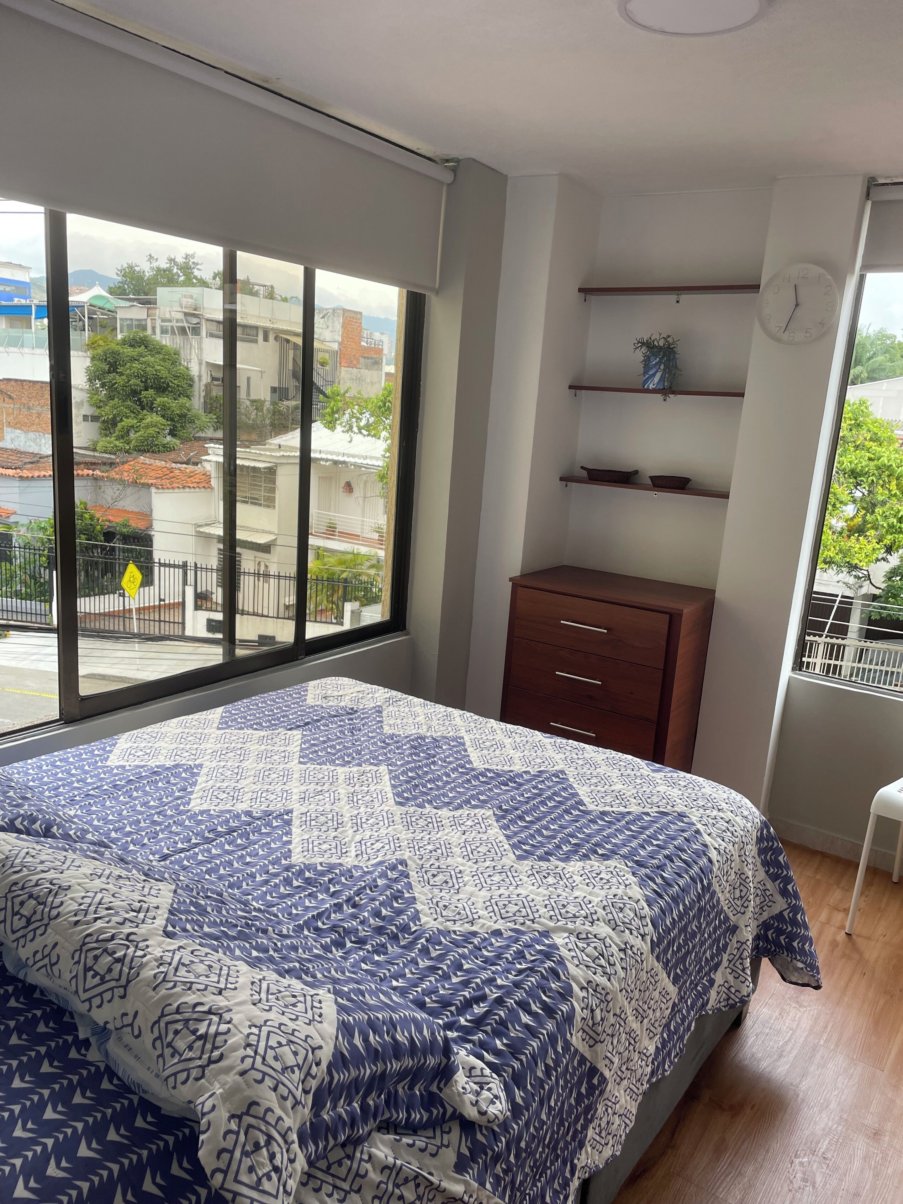 1 chambre, fer et planche à repasser, accès Internet, draps fournis
