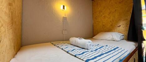 1 bedroom, free WiFi, bed sheets