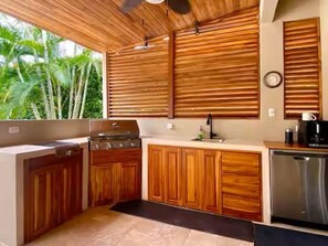 Private kitchen - Villa Feliz-great backyard/pool in Los Delfines Golf & Country Club, Costa Rica. (Tambor)