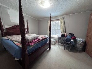 Room - Peaceful 3-bedroom house in charming Roscommon perfect for relaxing getaway (Roscommon)