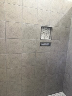 Towels, toilet paper - Superb 2-bedroom country house in charming Pittsburgh with AC (Pittsburgh)