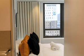 Apartment, 2 Bedrooms - Stylish 1-br at Foreshore Place, Beach Access (Cape Town)