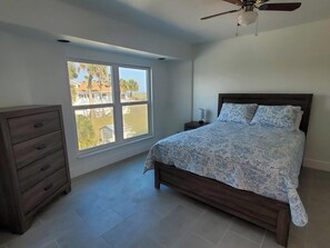2 bedrooms, iron/ironing board, Internet, bed sheets - MB All New Townhouse on 1.2 acre Ocean Front lot (Melbourne Beach)