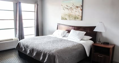 7 Gables Motel