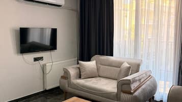 Leilighet – deluxe, balkong, hageutsikt | Oppholdsområde