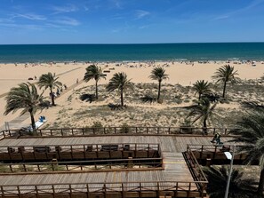 Beach nearby - PRECIOSO APARTAMENTO FRONTAL AL MAR - only families (Playa de Gandía)