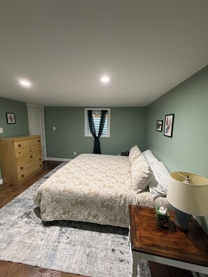 3 bedrooms, WiFi, bed sheets
