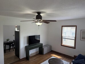 Living area - South of Grand Cottage (Des Moines)