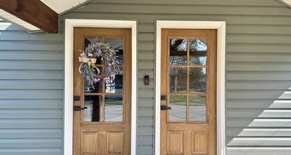 Cozy Oasis Located 15 min from Penn State University