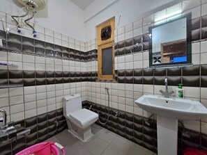 Quarto casal luxo, sacada, vista para a montanha | Banheiro