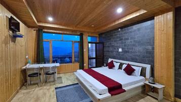 Deluxe Double Room, Balcony, Mountain View | Free WiFi