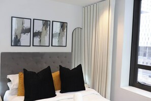 Apartment, 1 Bedroom - Stylish 1 BR Getaway, Fast Wi-fi, Beach Access (Cape Town)