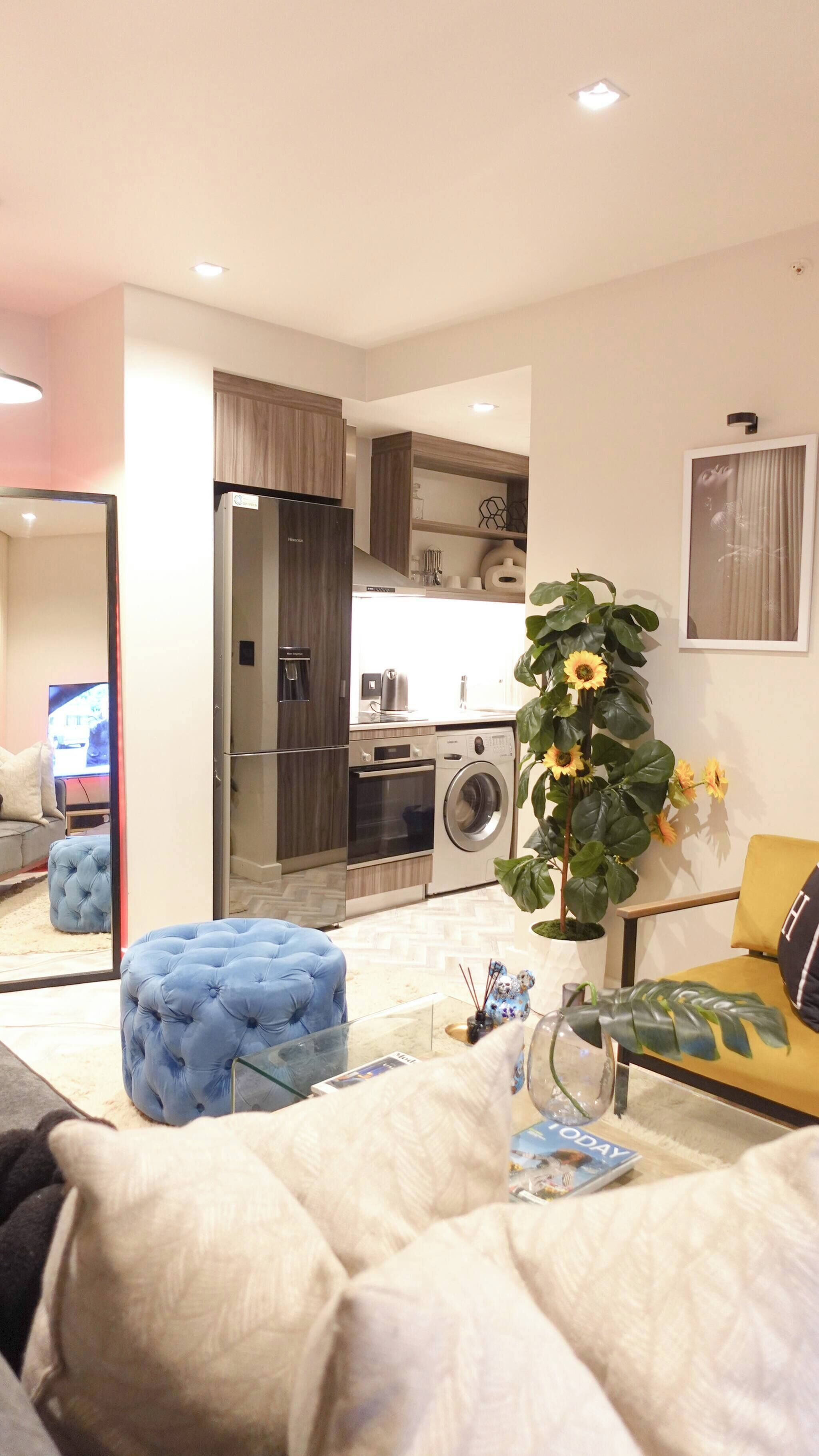 Apartment, 1 Bedroom | Living room