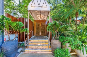 Exterior detail - Arya Hotel Studio Apartment Coconut Grove, Ocean View and Free Parking (Miami)