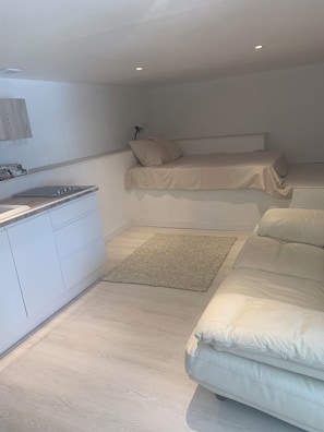 3 Schlafzimmer, Bügeleisen/Bügelbrett, Bettwäsche