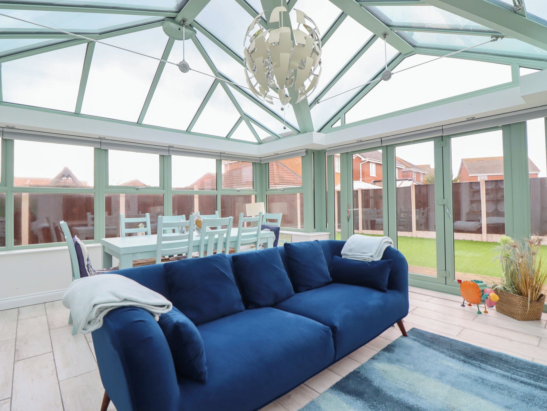 The Beach House, Family Friendly, With Open Fire In Prestatyn - Prestatyn