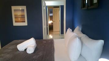 5 chambres, fer et planche Ă repasser, Wi-Fi, draps fournis