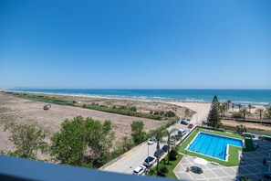 Beach nearby - FRONTAL AL MEDITERRANEO - only families (Playa de Gand ía)