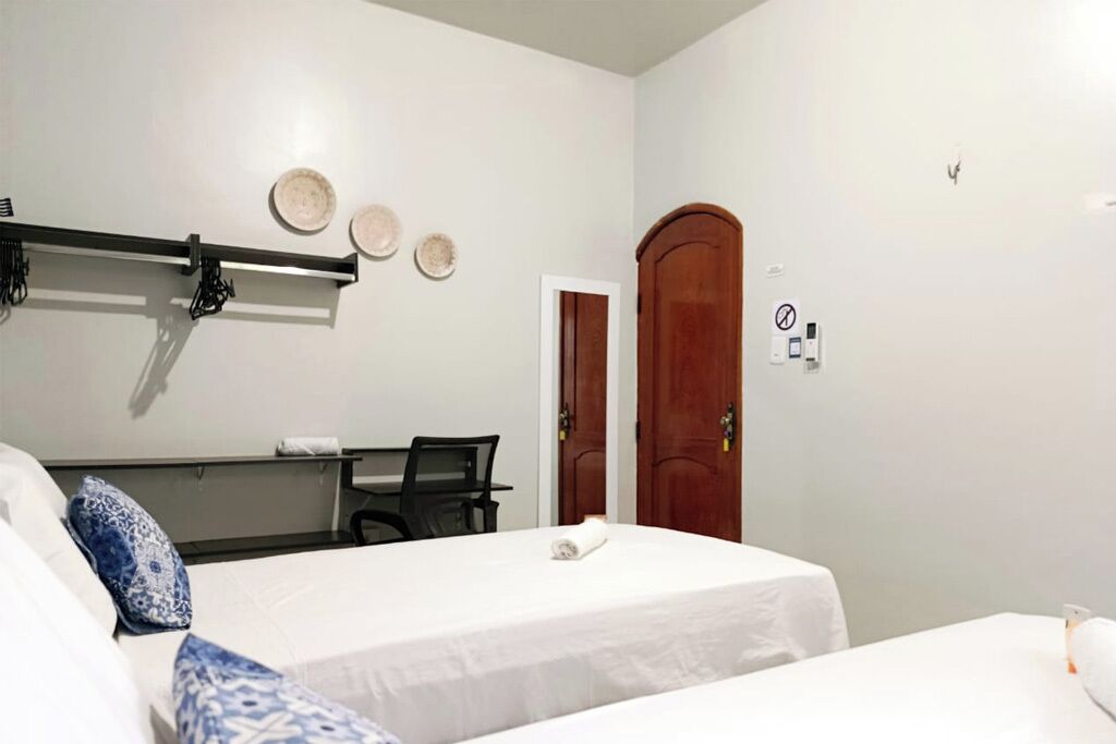 1 quarto, ferros/tábuas de passar roupa, acesso à internet