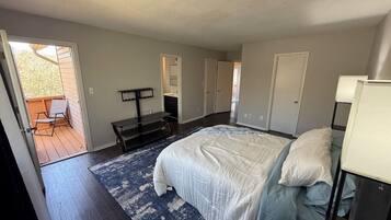 3 chambres, accès à Internet, literie fournie