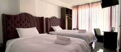 Superior Twin Room, Balcony, Mountain View | Free WiFi