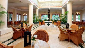 Dining - Jamaica Family Escape All Inclusive Resort (Runaway Bay, St. Ann)