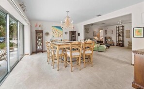 Interior - Marco Island Shell House - 3BR, 2B w Large Pool and Amazing Sunset Views (Marco Island)