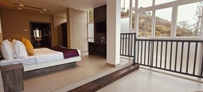 Honeymoon Studio Suite, Hill View | Peralatan tempat tidur premium, gebar bulu kapas, katil Select Comfort 