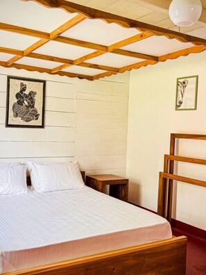 4 bedrooms, desk, iron/ironing board, free WiFi
