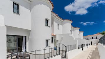 Apartamento família | Vista para a rua