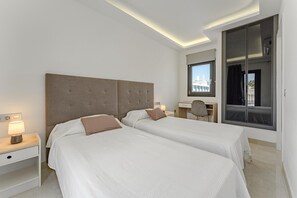 Familiebungalow - udsigt til pool