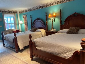 Chambre Deluxe double, vue sur la montagne | Fer et planche à repasser, accès à Internet câblé (inclus)