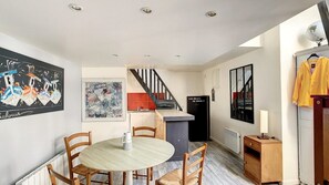 Dining - "Les Heaux" - Duplex in the center of Paimpol (Paimpol)