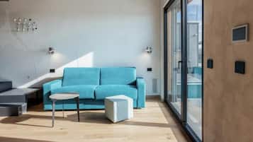 Apartment, Pool View | Living area