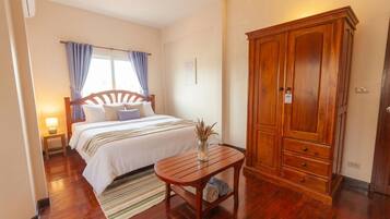 3 bedrooms, WiFi, bed sheets
