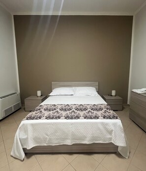 2 bedrooms, bed sheets - Mimì Holiday Home (Nubia)